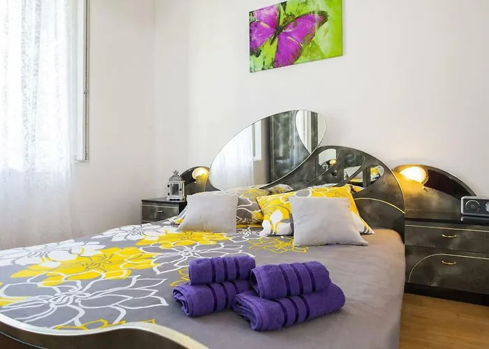 Apartment Stefania On The Beach