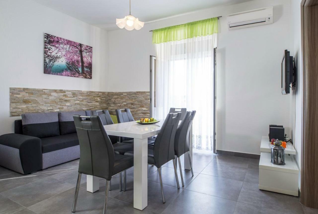 Apartment Stefania On The Koromacno